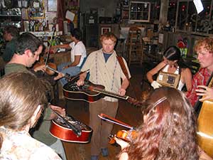 Lots of dobros at the post-show jam