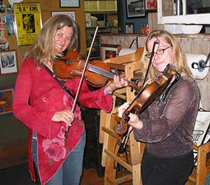 Annie Sirotniak and Jessie Burns